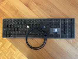 HP 975 Dual-Mode Wireless Keyboard