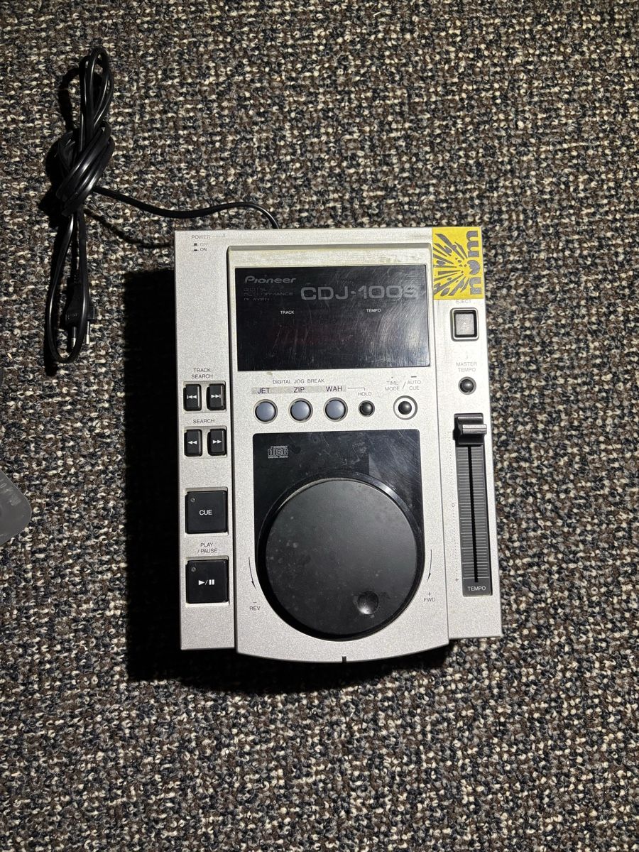 Pioneer Multimediaplayer & Streamer: Pioneer CDJ-100S CD Player and mixer – Gebraucht aus Zürich von fco_wl97
