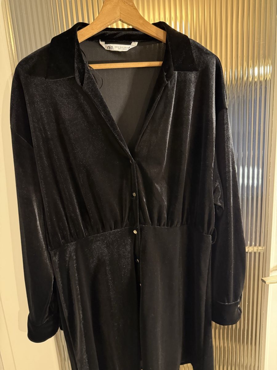 Zara Vestiti: Robe Zara noir velours – Nuovo (secondo la descrizione) da Monthey venduto da iri_9pt5