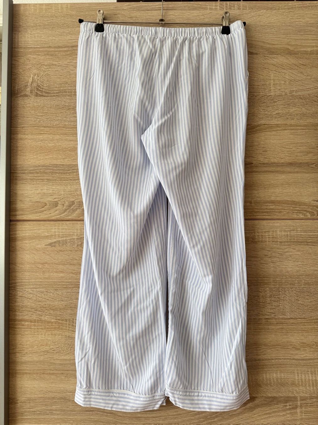 Primark Pantaloni: Pantalon rayé bleu blanc – Nuovo (secondo la descrizione) da Montreux venduto da Iza_81199 4