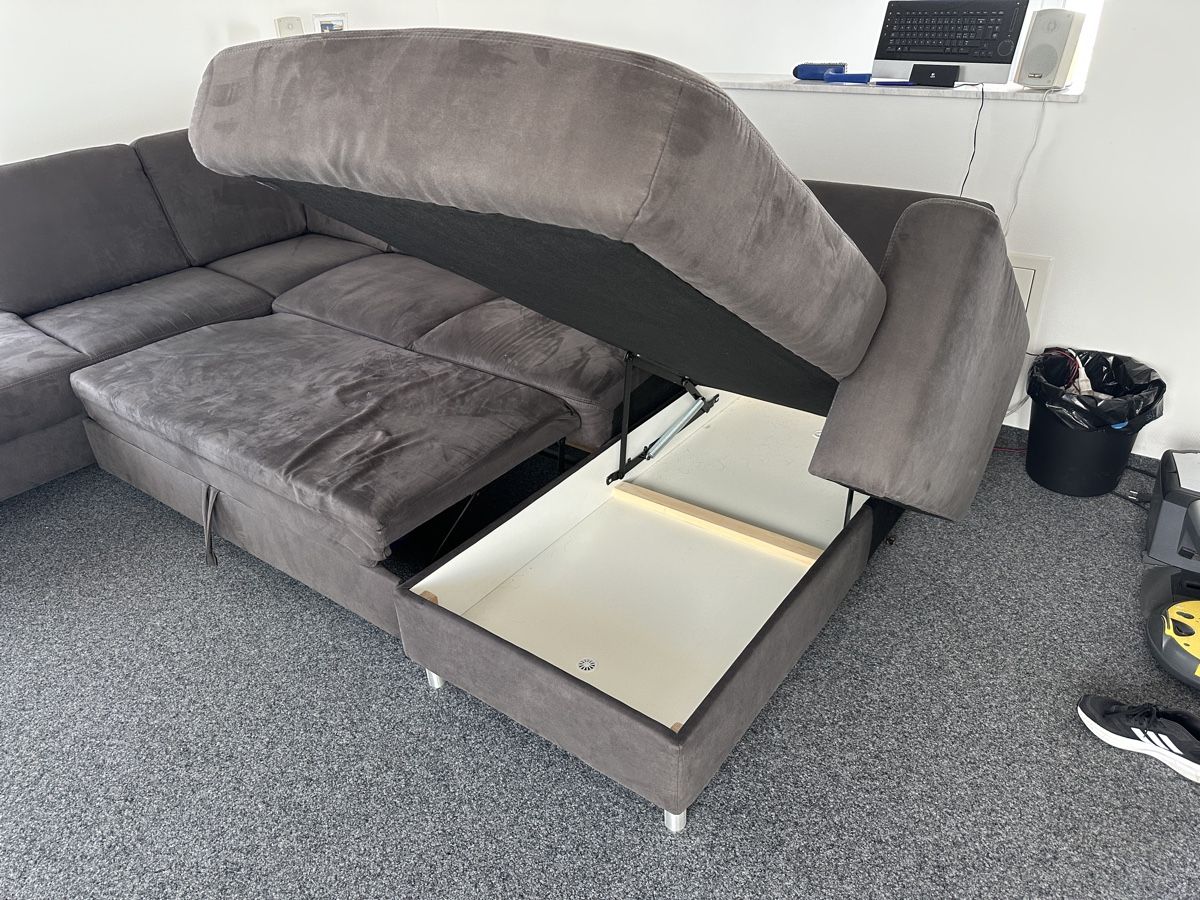 Sofas: Ecksofa mit Schlaffunktion und Stauraum, grau, 3.14m – Gebraucht aus Amriswil von Rederic7 4