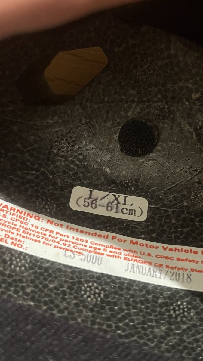 Caschi: Helm – Usato da Oberwil b. Zug venduto da jer_k6v2 3