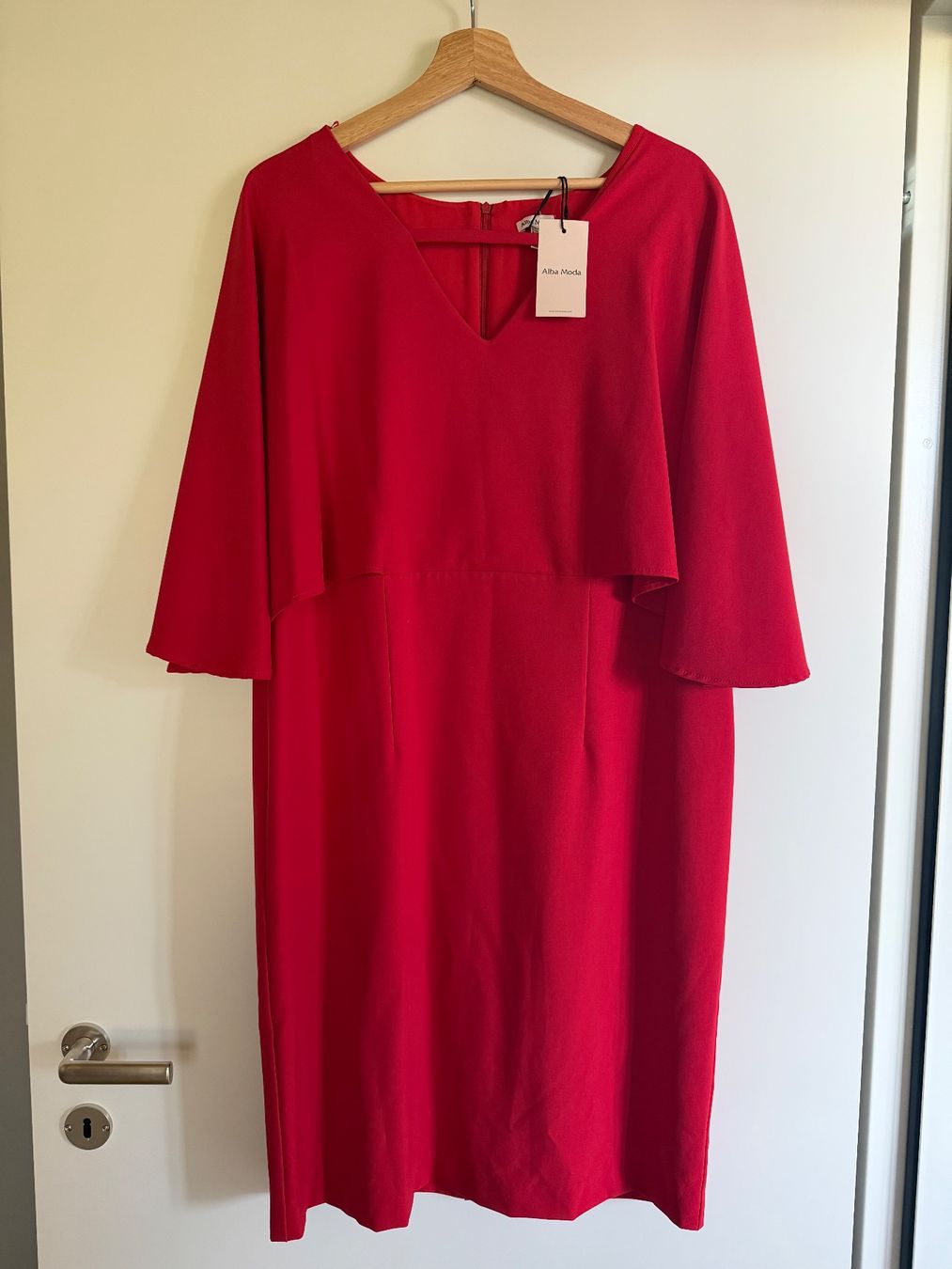 Alba Moda Vestiti: Alba Moda Kleid – Nuovo (secondo la descrizione) da Brüttisellen venduto da ako_7mlf