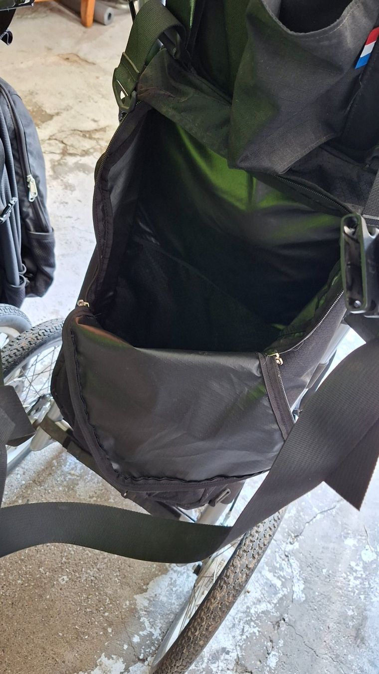 Sacs à dos: Chariot de marche Radical design – D'occasion à Savièse par byd_7lwq 2