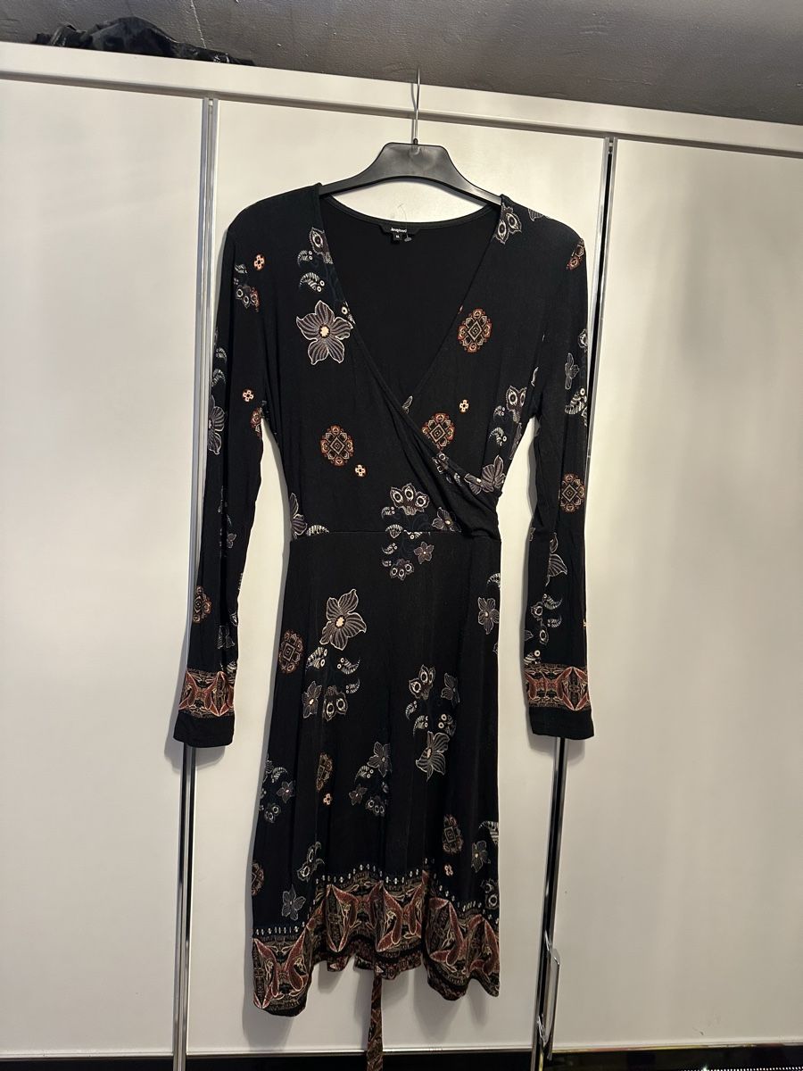 Desigual Vestiti: Damen Kleid Desigual Gr.M – Usato da Pfungen venduto da Outlet64