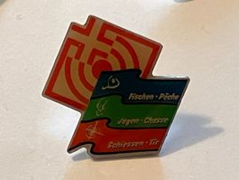1 Pin Fischen Jagen Schiessen