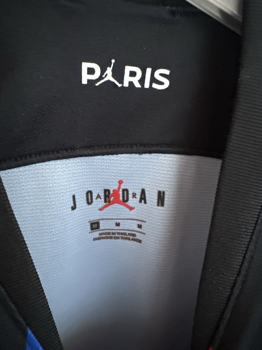 Jordan Canottiere & Pantaloni: PSG x Jordan Trikot – Usato da Zollikofen venduto da Marvin_Hal 1