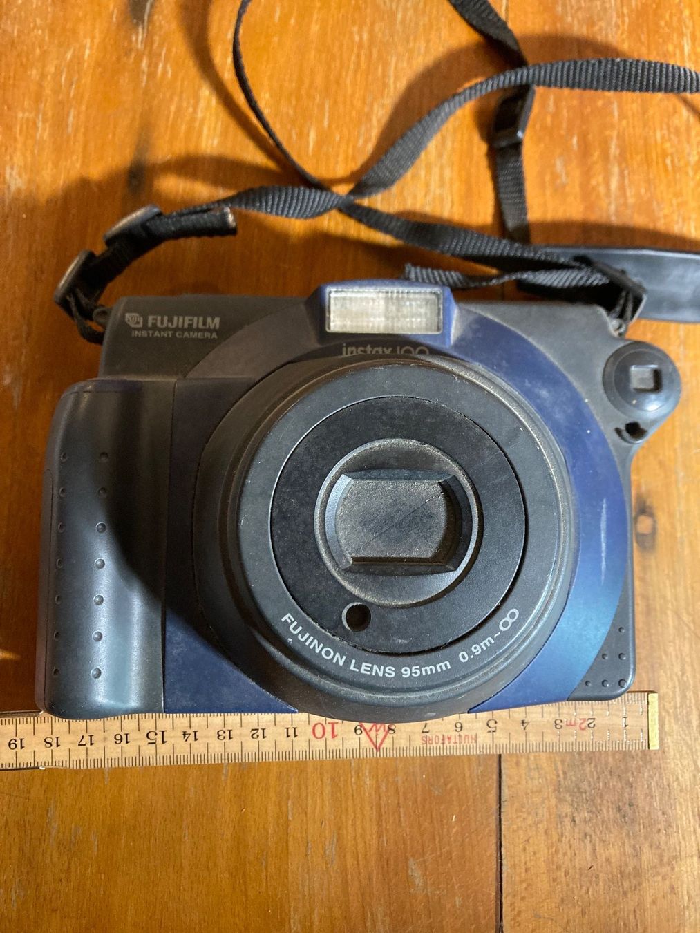 Fujifilm Fotocamera: Instax 100 Fujifilm Instant Camera – Usato da St-Cierges venduto da LeRegain 3