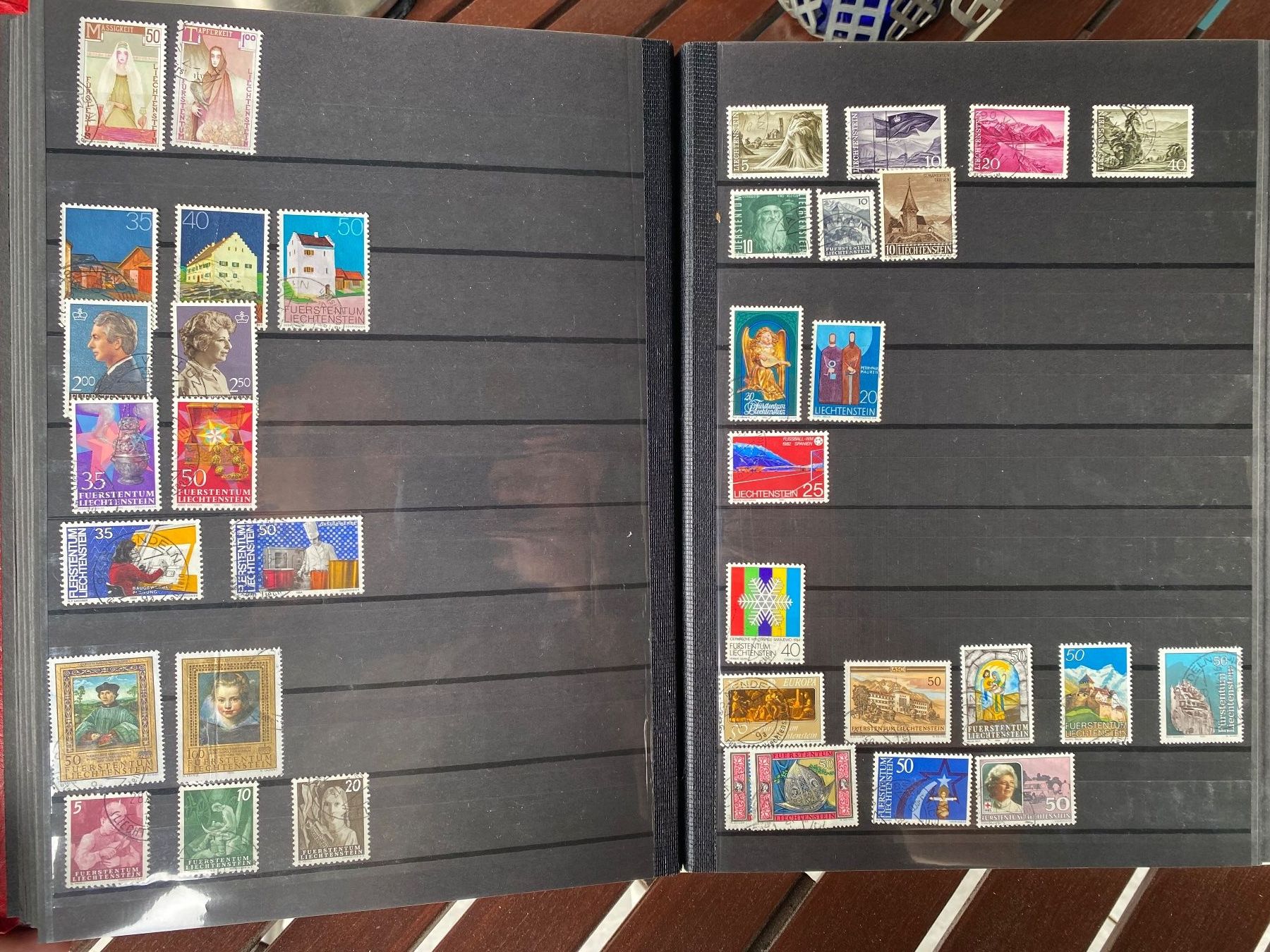 Tutti i francobolli: Album Briefmarken Europa – Usato da Egg b. Zürich venduto da sas_28l2 3