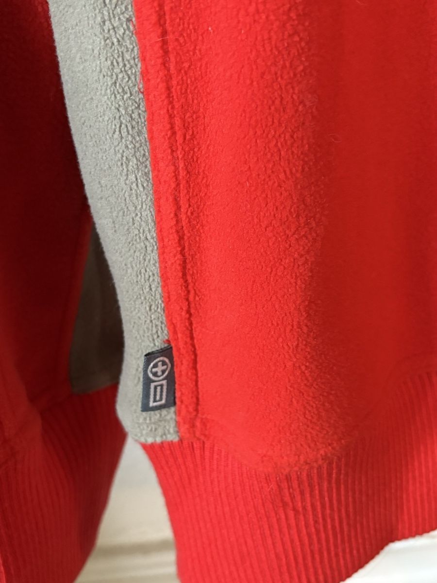 Chiemsee Maglioni & Felpe: Polaire Chiemsee rouge, Size L – Usato da Neuchâtel venduto da sharposneaks 7