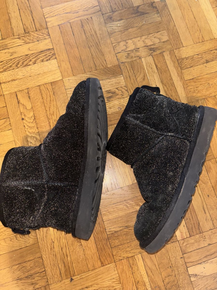 Ugg Scarpe da donna: Bottines UGG Noires Pailletées – Usato da Chêne-Bougeries venduto da sor_9rzp 5