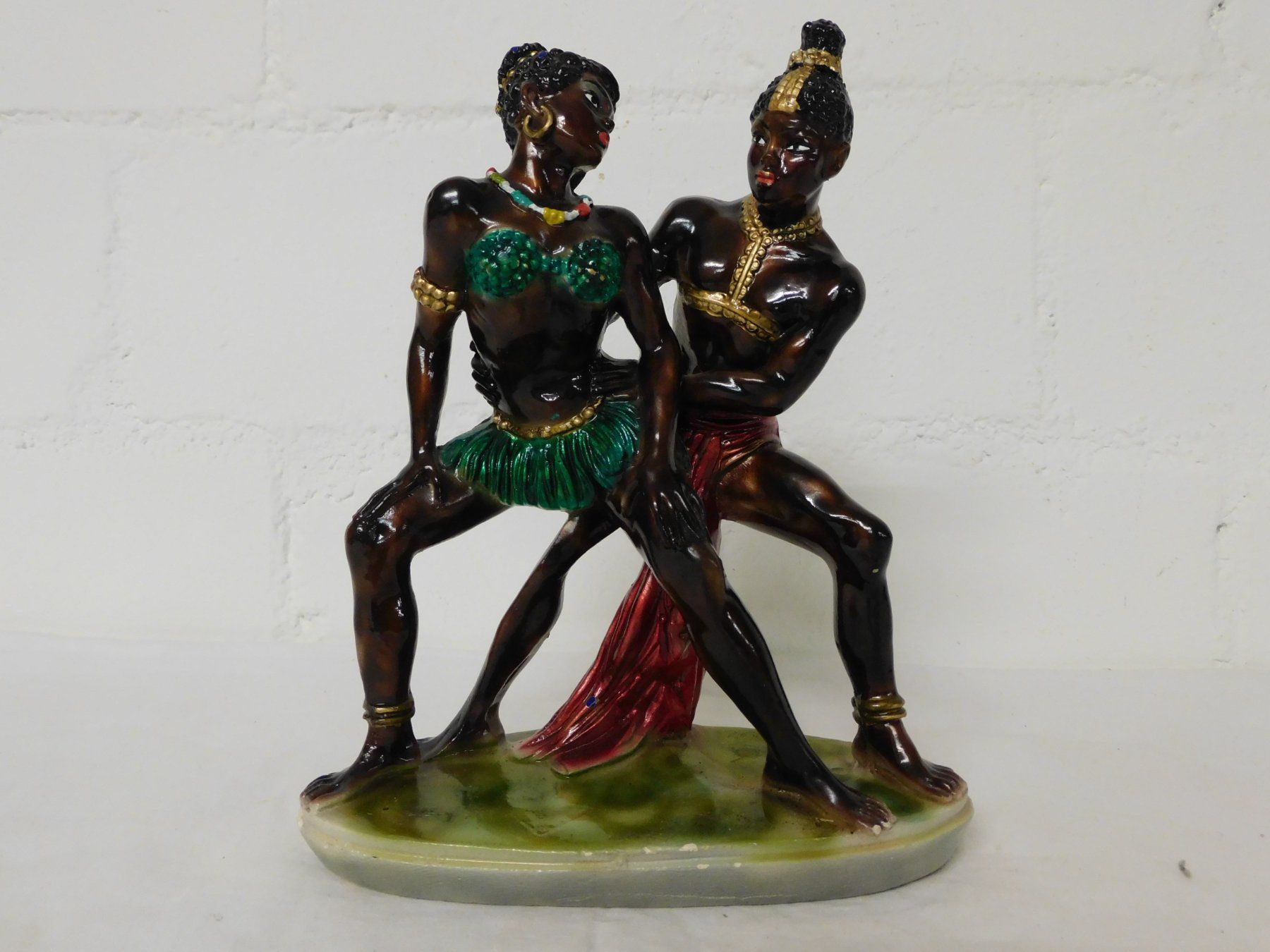 Sculture & Statue: Afrikanische Keramikfigur, handbemalt – Usato da sursee venduto da trilli-tralli