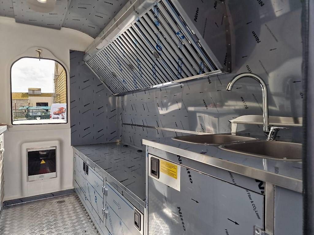 Anhänger: FOOD TRUCK NEUF – Gebraucht aus Gland von Helvetruck 2