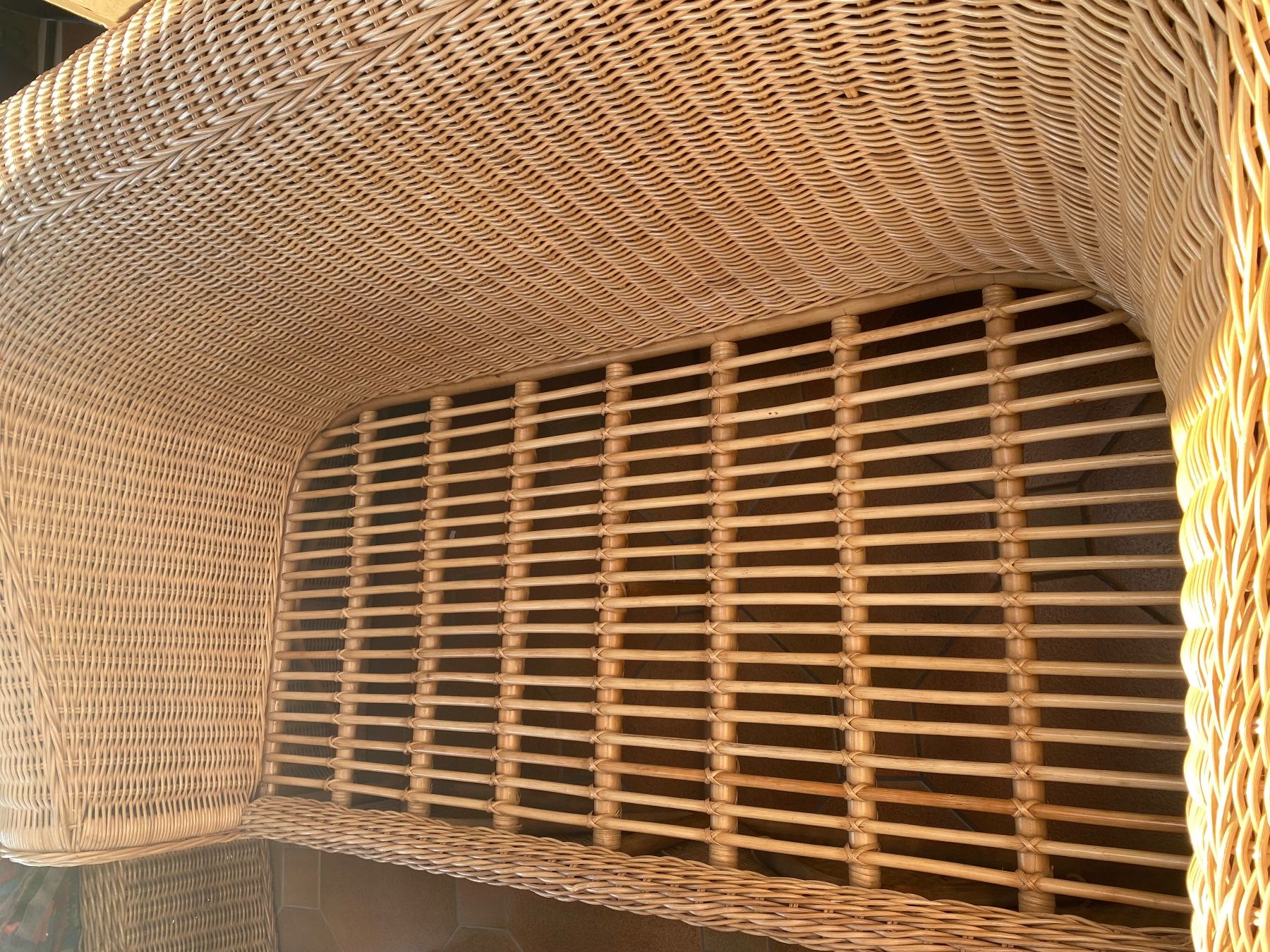 Divani: Salon en rotin, avec table basse – Usato da Porrentruy venduto da cortesir 5