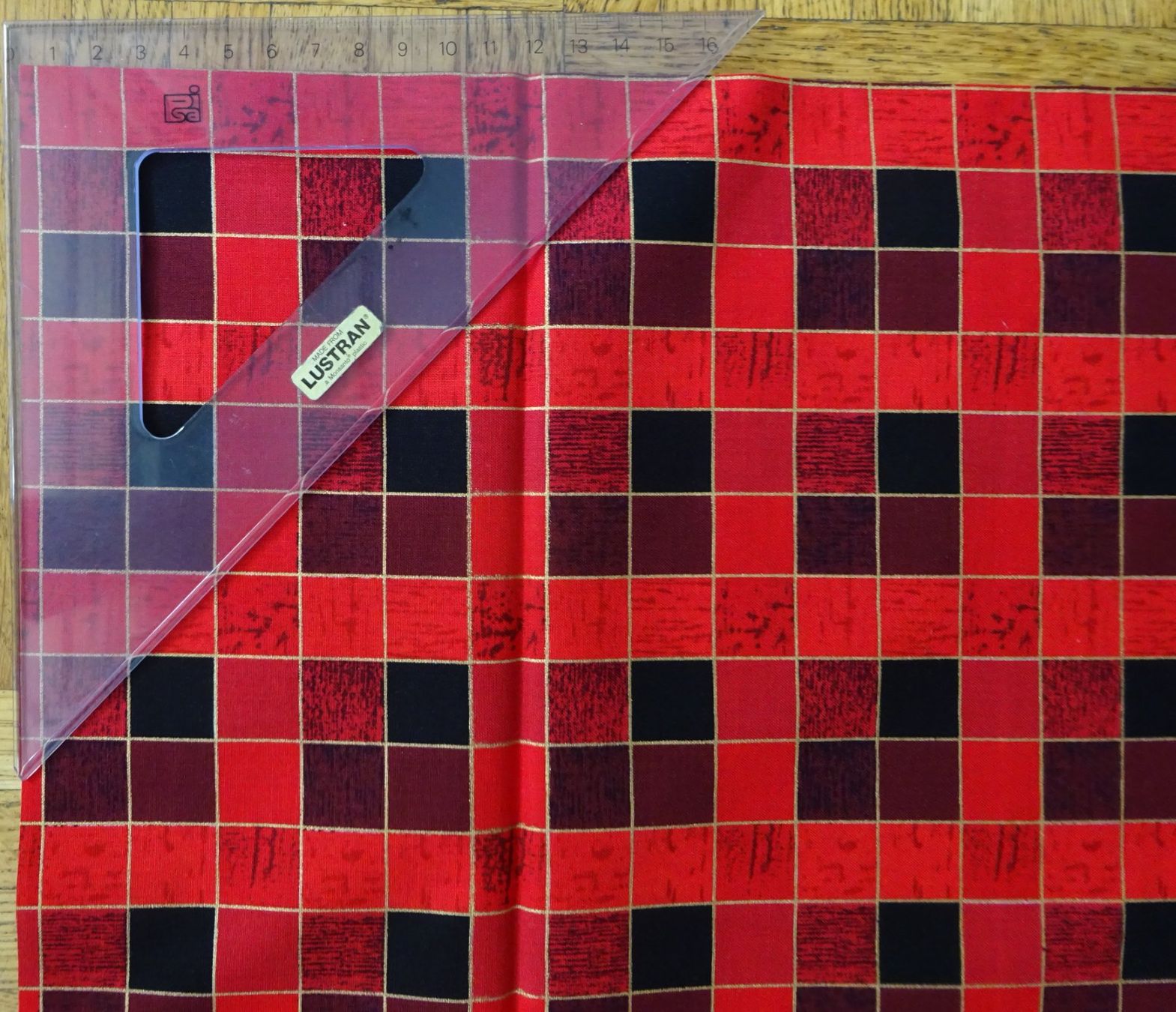 Tessuti: Baumwollstoff für Patchwork 197 x 104cm – Nuovo (secondo la descrizione) da Bern venduto da Hero2.0 2