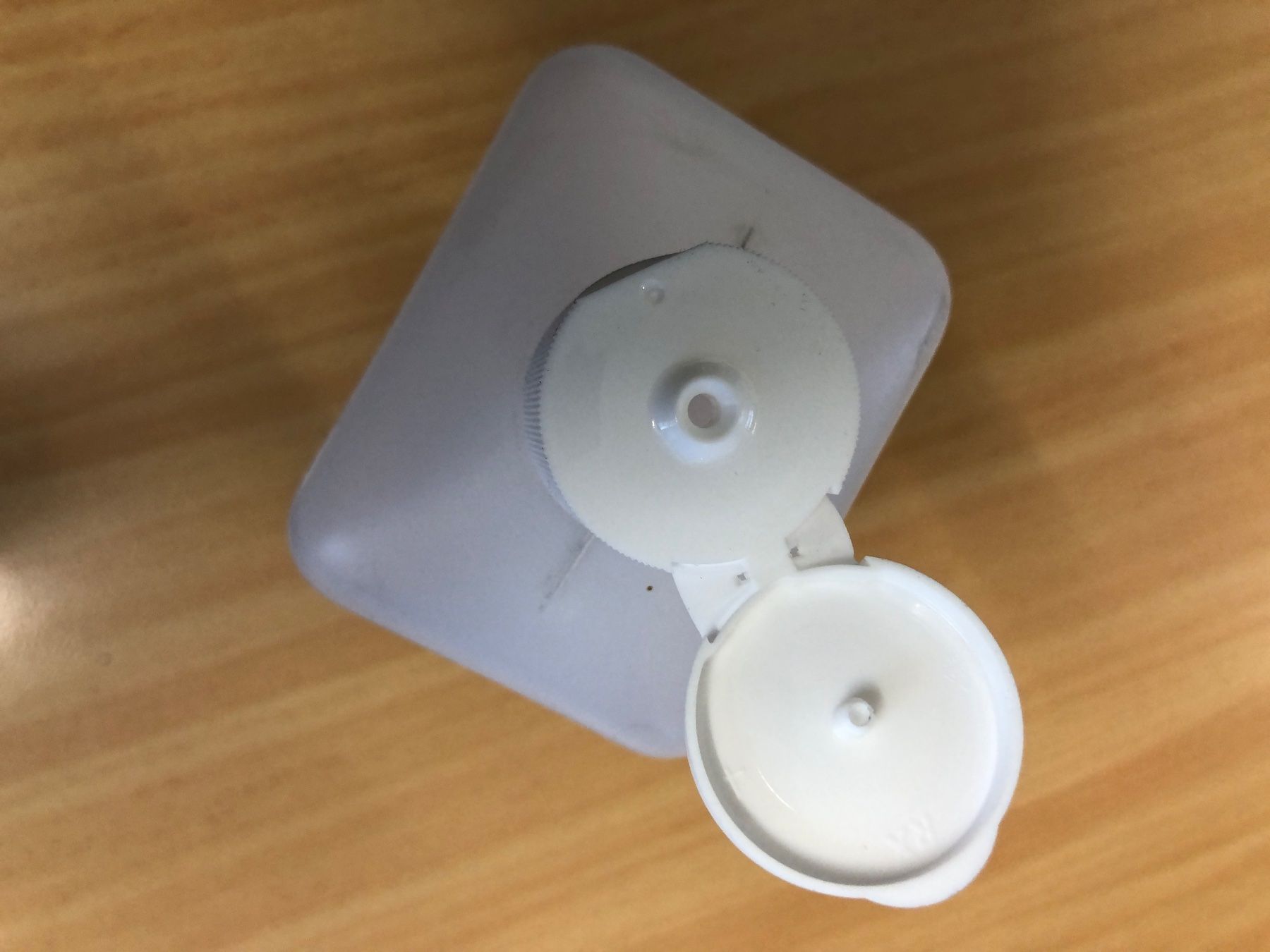 Contenitori & Simili: Plastik Flaschen zum basteln – Usato da Eschlikon TG venduto da 1.- 2