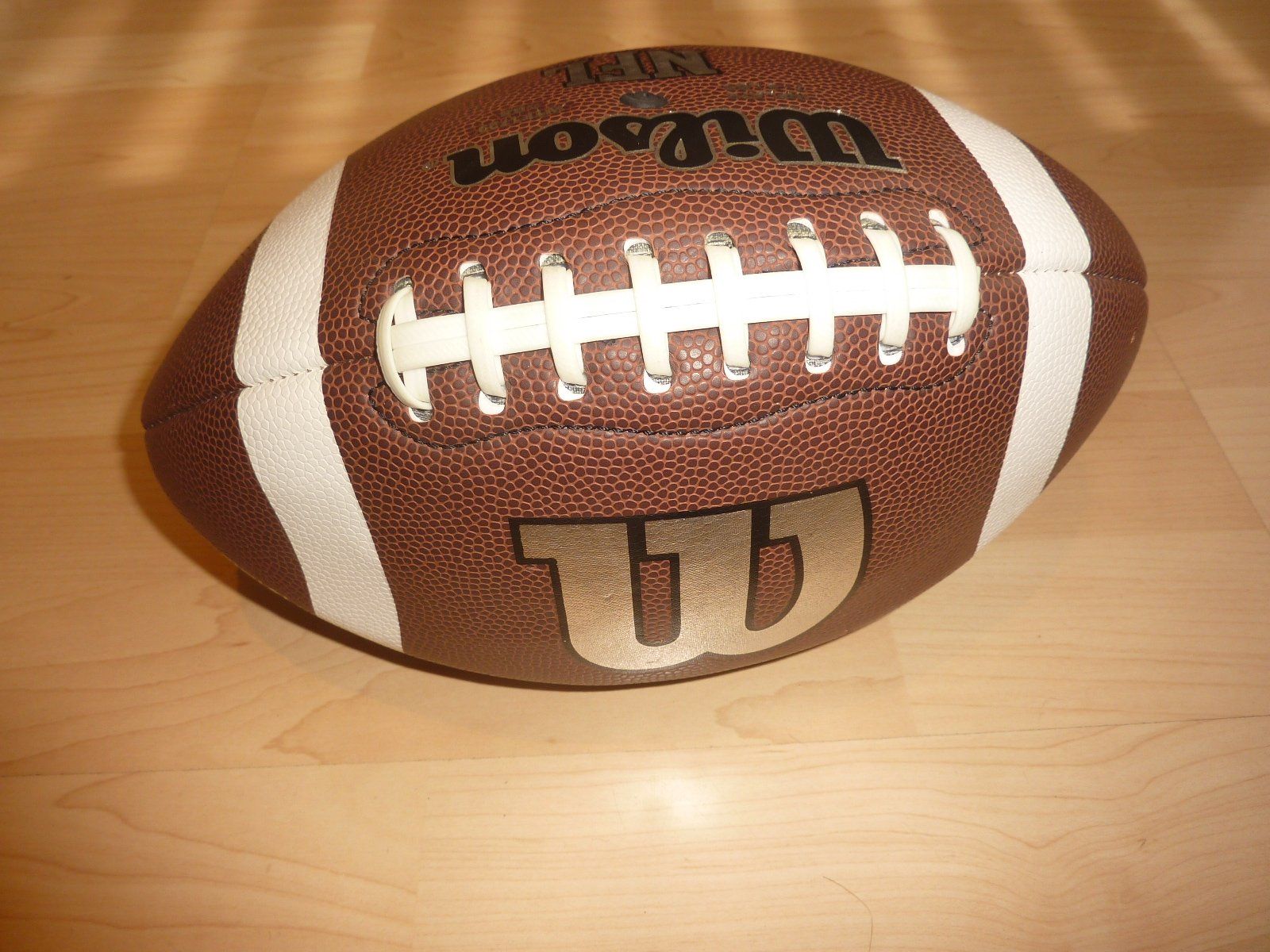 Wilson Palloni: Original Wilson NFL Football – Usato da Hochfelden venduto da swissice 1