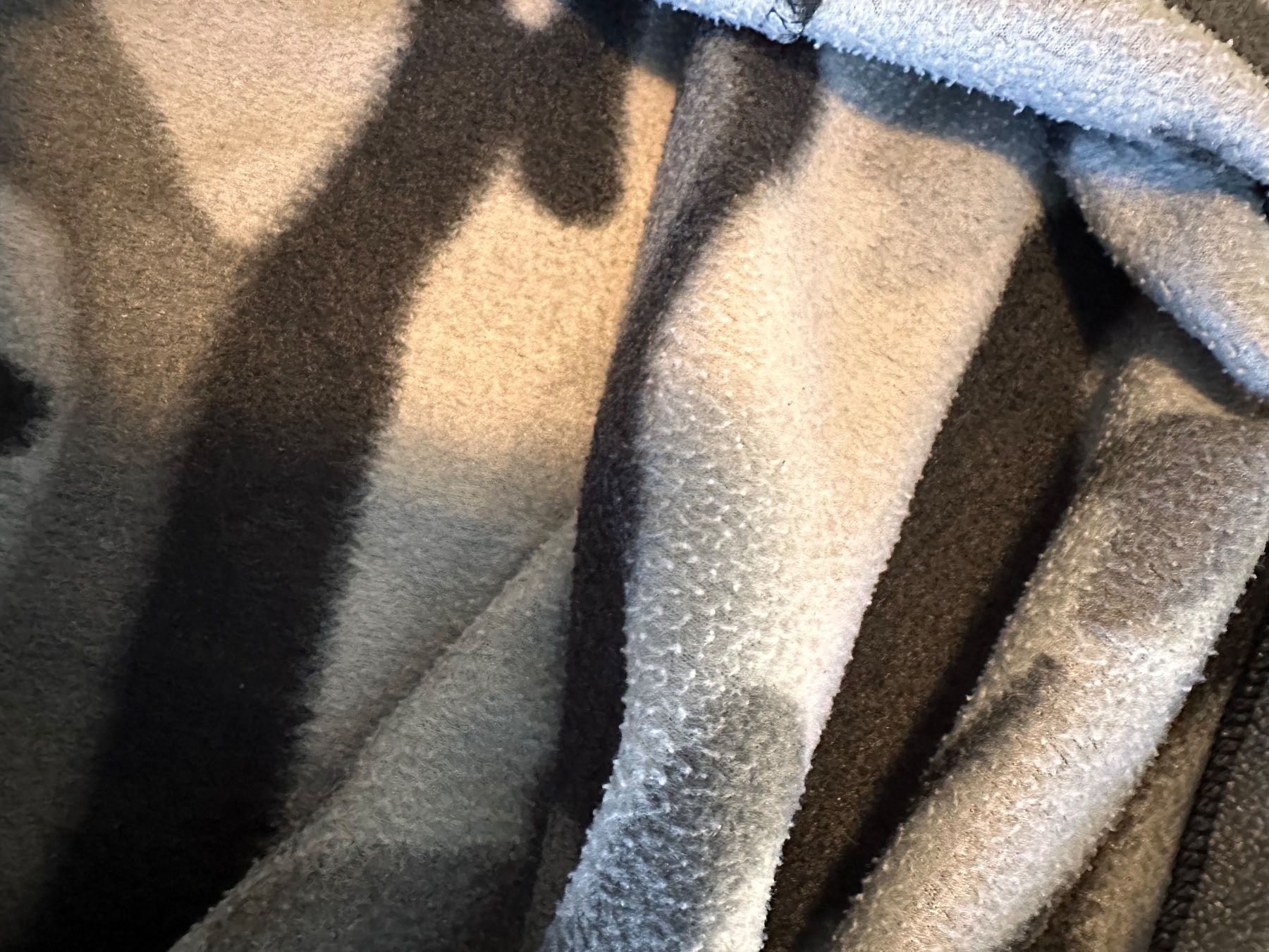 Pulls et sweat-shirts: warmer Pullover Gr. 128 – D'occasion à Illnau par Xanny777 2