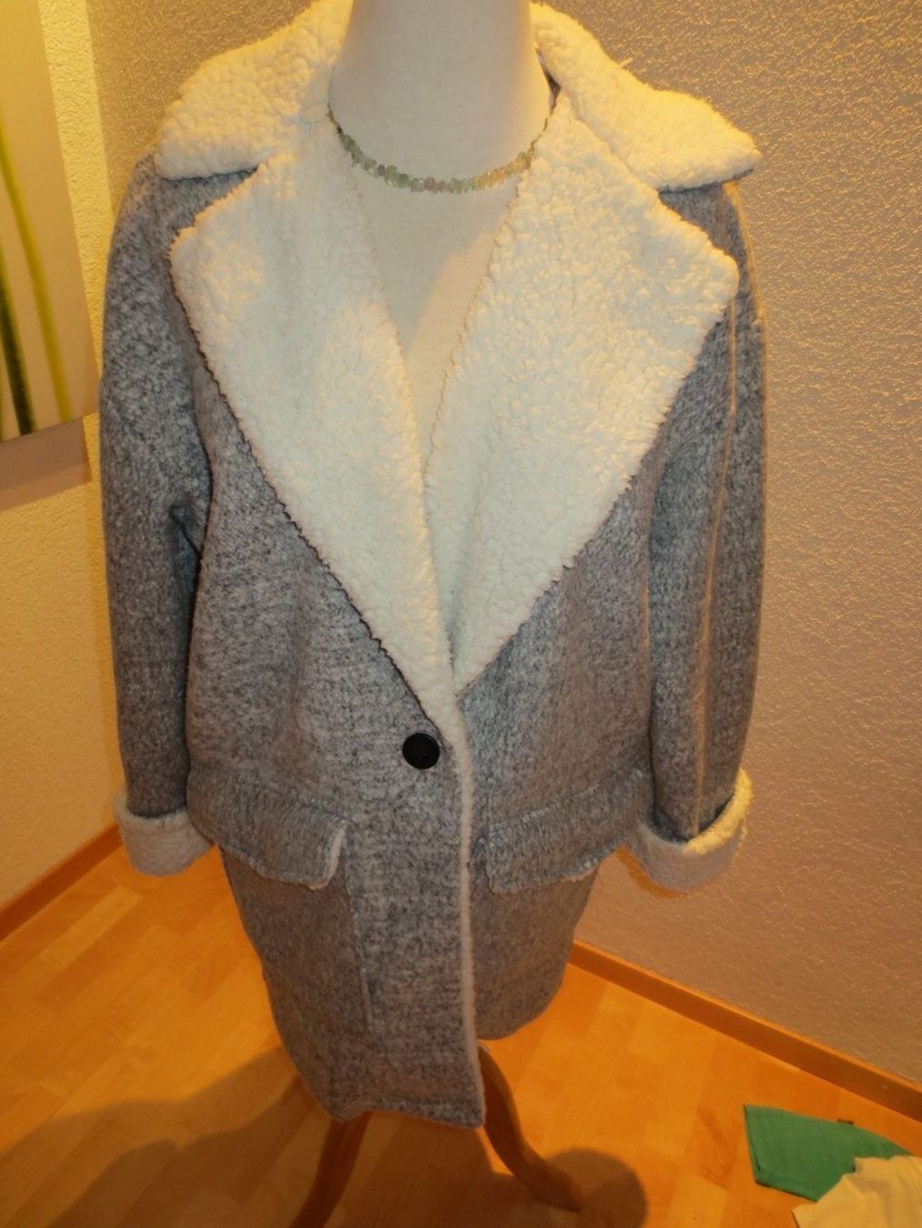 Mäntel: Pull & Bear Kurzmantel Gr. 40 grau/weiss – Neu (gemäss Beschreibung) aus Männedorf von Livingston 6