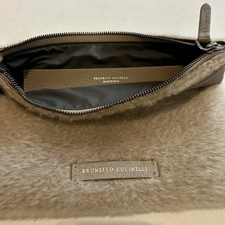 Borse da donna: Brunello Cucinelli Shearling Pouch mit Monili-Details  – Usato da Emmetten venduto da kel_982x 4