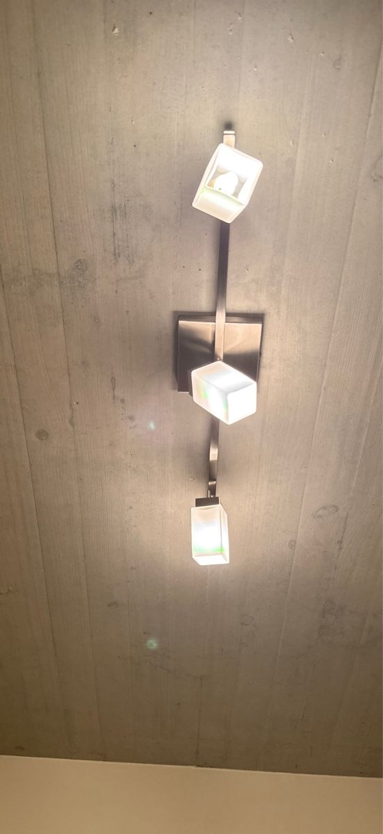 Pfister Lampadari & plafoniere: Moderne Deckenleuchte mit 3 Spots, schwenkbar, Top Zustand – Usato da Kriessern venduto da Type-S 1