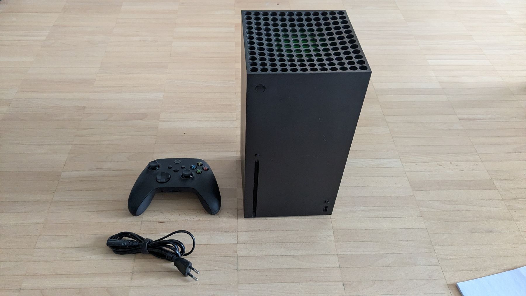 Microsoft Konsolen: Xbox Series X – Gebraucht aus Walzenhausen von KingRaven90