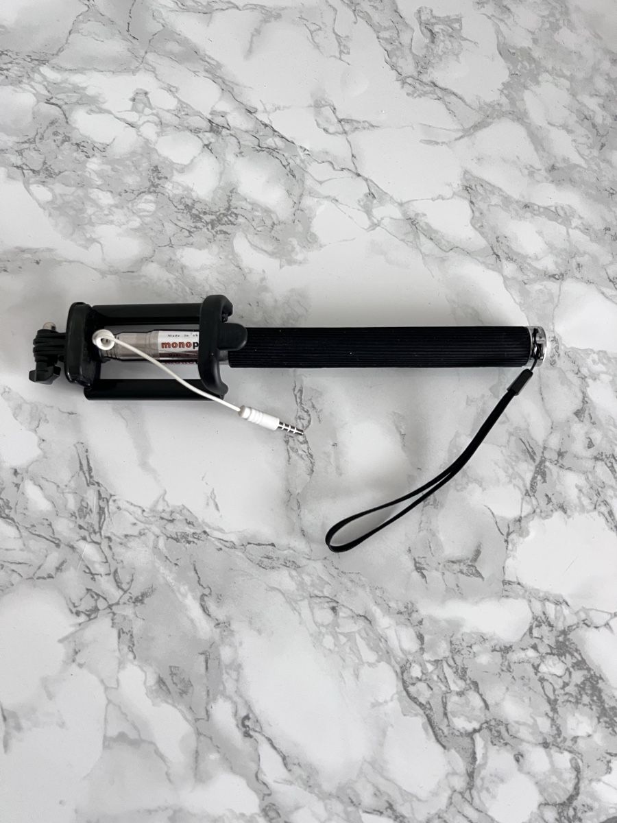Staffe: Selfiestick mit Klinkenstecker – Usato da Solothurn venduto da sl_27