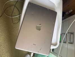 Ipad Air 2 - A1566 - icloude lock