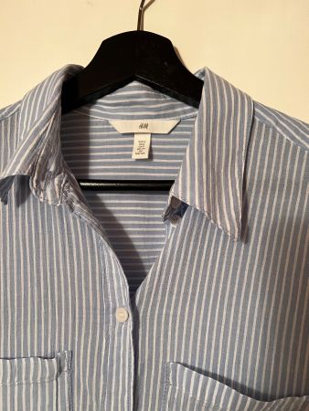 Oversized Bluse gestreift blau-weiss Grösse S von H&M