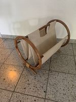 Rarer Mid Century Bambus/Leinen Zeitugständer