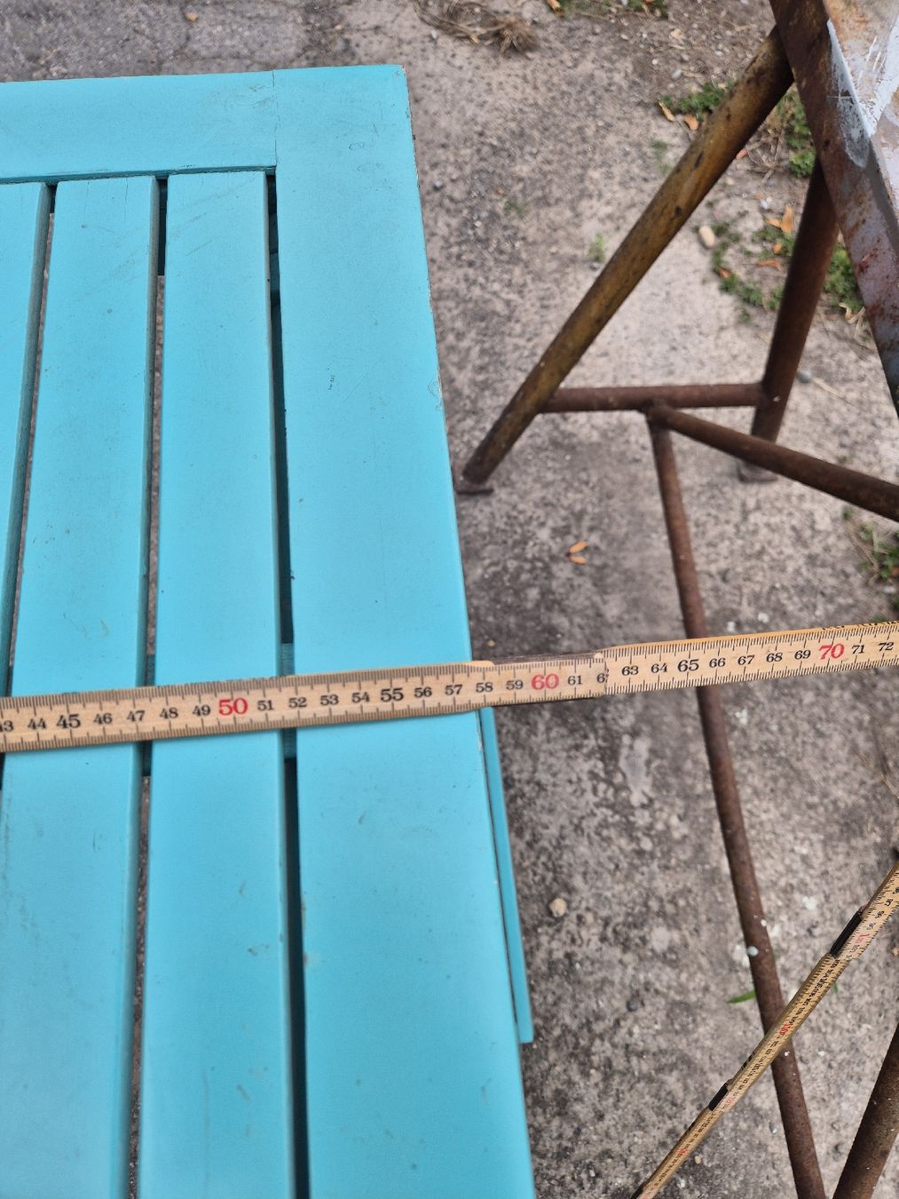 Tische: Garten Tisch (Farbe Türkis) – Gebraucht aus Auenstein von Schwammbi1992 4