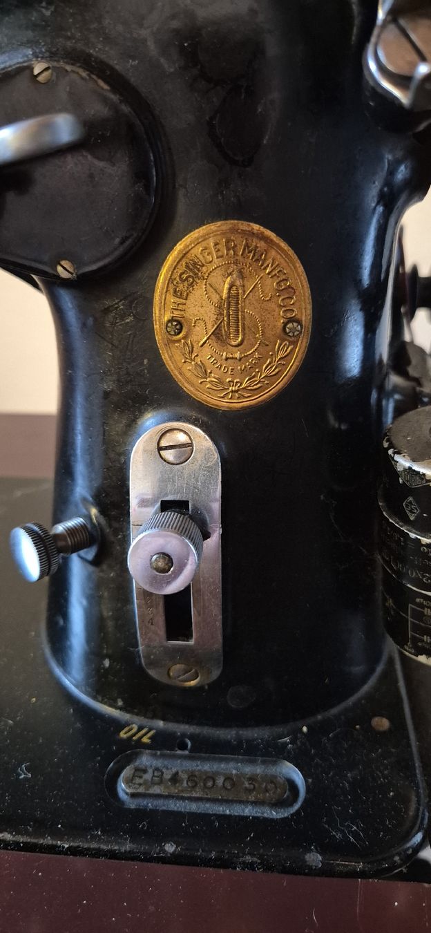 Singer Nähmaschinen: Machine à coudre SINGER 201 - 1950 – Defekt aus Neyruz FR von roca1526 8