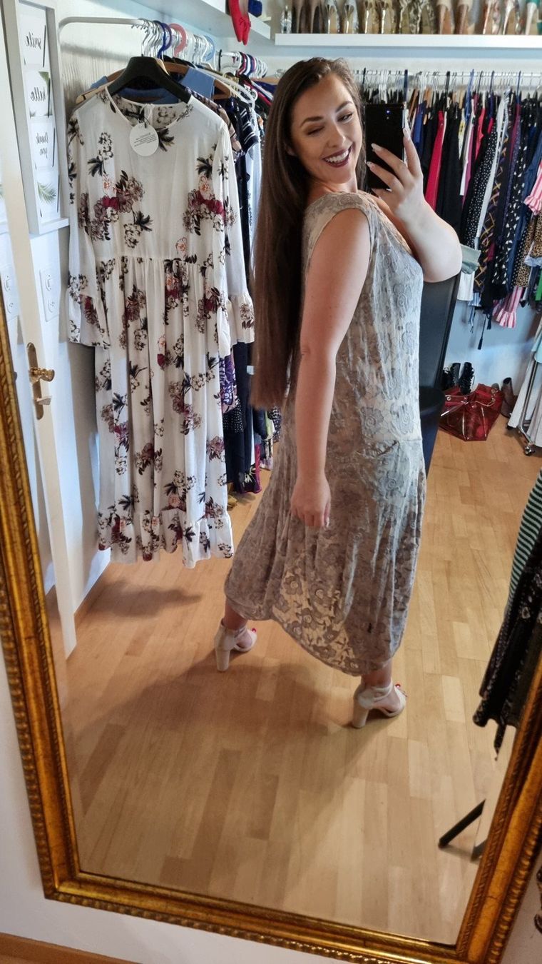 Robes: 🌺Kleid Größe 2XL🌺 – D'occasion à Wald ZH par CapLux 5