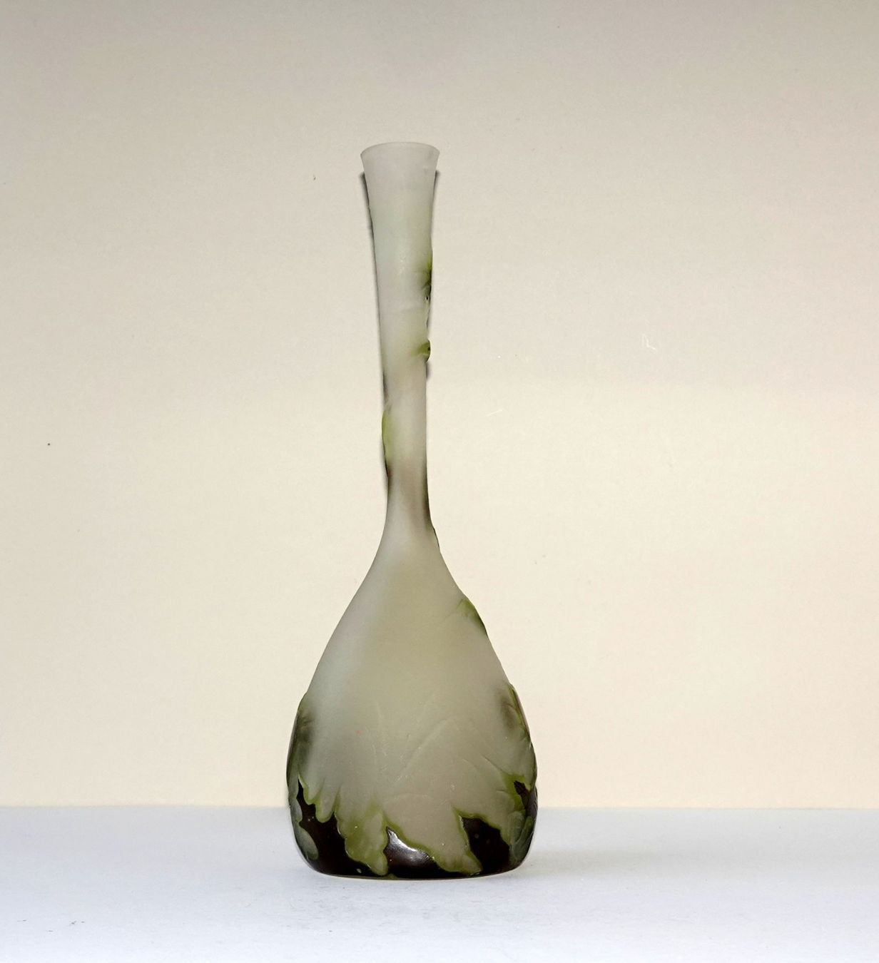 Emile Gallé Vasi & Recipienti: Gallè-Vase Soliflor – Usato da Brunnen venduto da brocundfloh 3