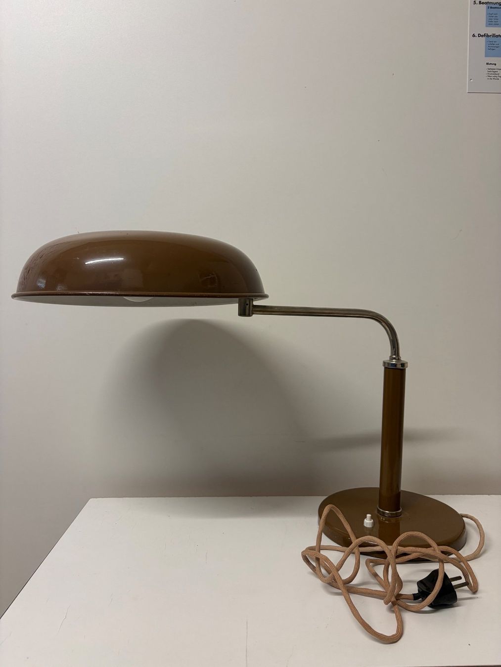Lampade: Tischlampe Quick 1500 Alfred Müller braun – Usato da Chur venduto da Milfri