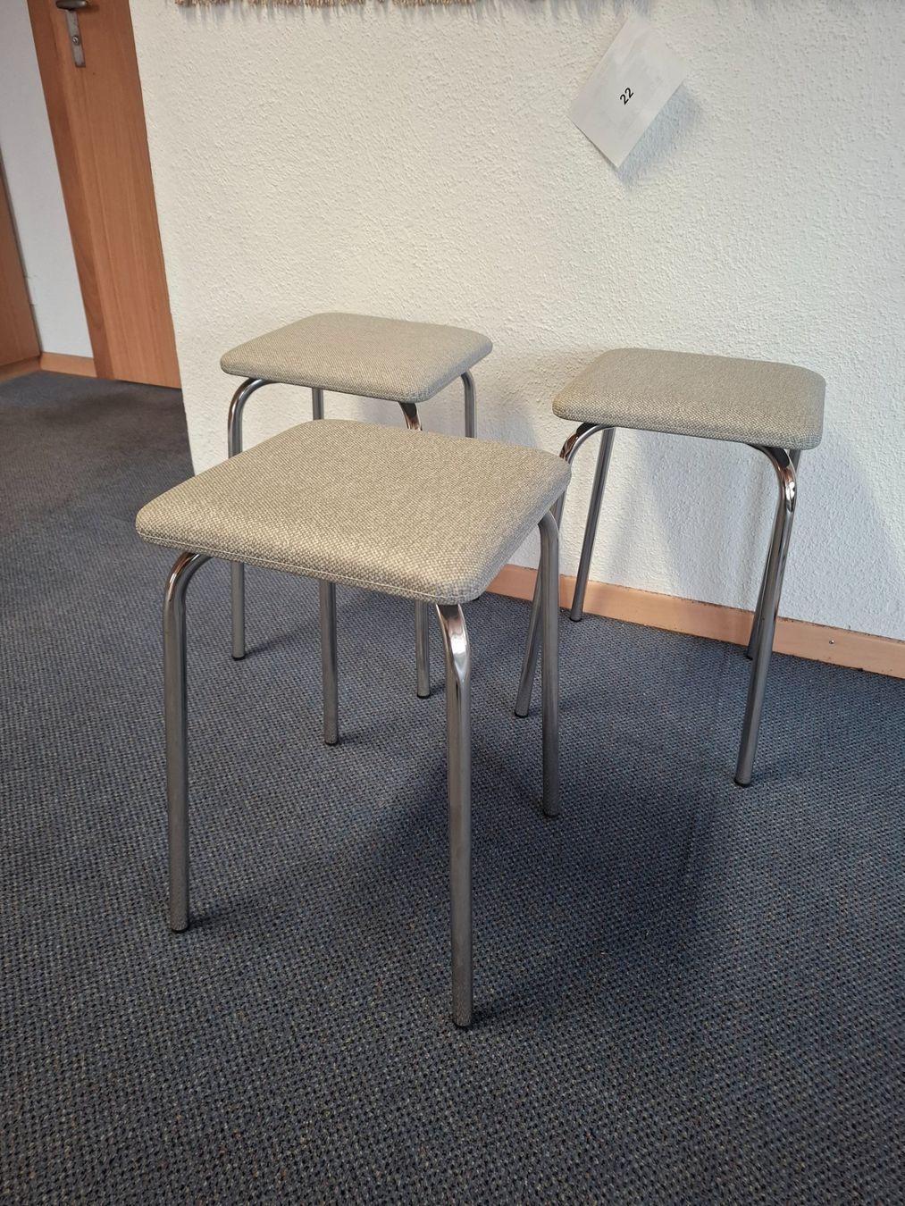 Sgabelli: Hocker (3Stk) Grau NEU! – Nuovo (secondo la descrizione) da Suhr venduto da SAF-Restposten
