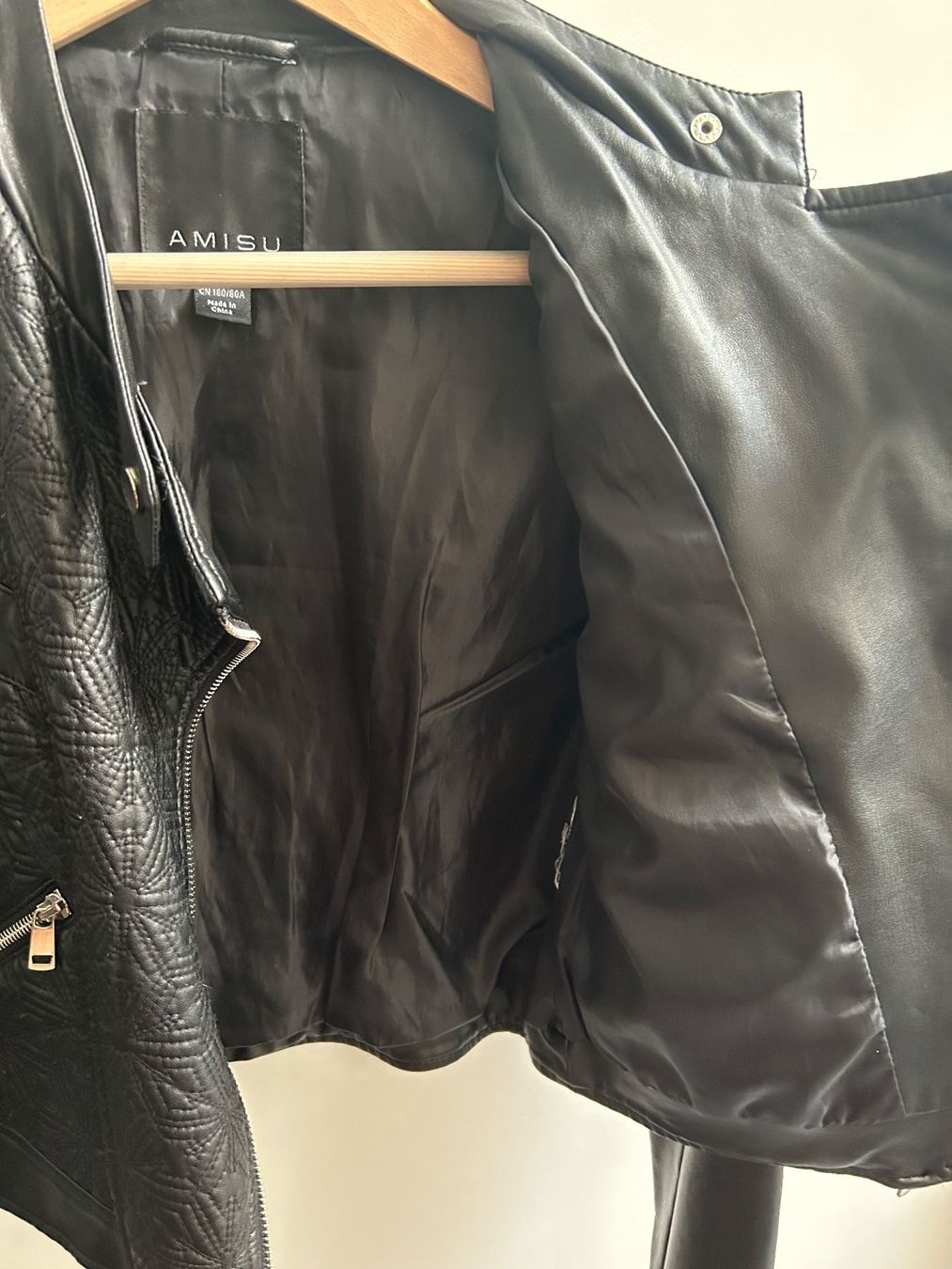 Jacken: Kunstleder Jacke schwarz – Neu (gemäss Beschreibung) aus Frauenfeld von isa_9cy7 3