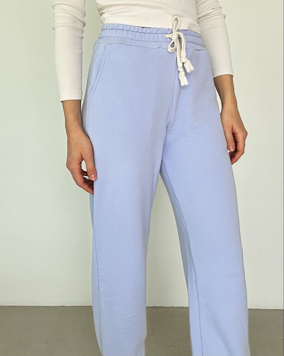 Pantaloni: Damen Jogginghose hellblau – Usato da Uzwil venduto da Zhenia17