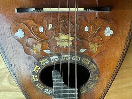 Mandoline, circa 120 Jahre alt
