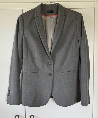Two women's blazers (size M)