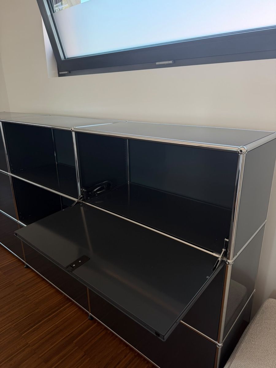 USM Commodes: USM Haller Sideboard Anthrazit 9 Fächer – D'occasion à Meisterschwanden par MERI1968 1