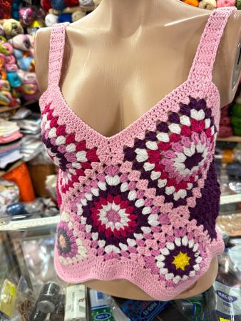 Gehäkeltes Top im Granny Square Style, Grösse S/M
