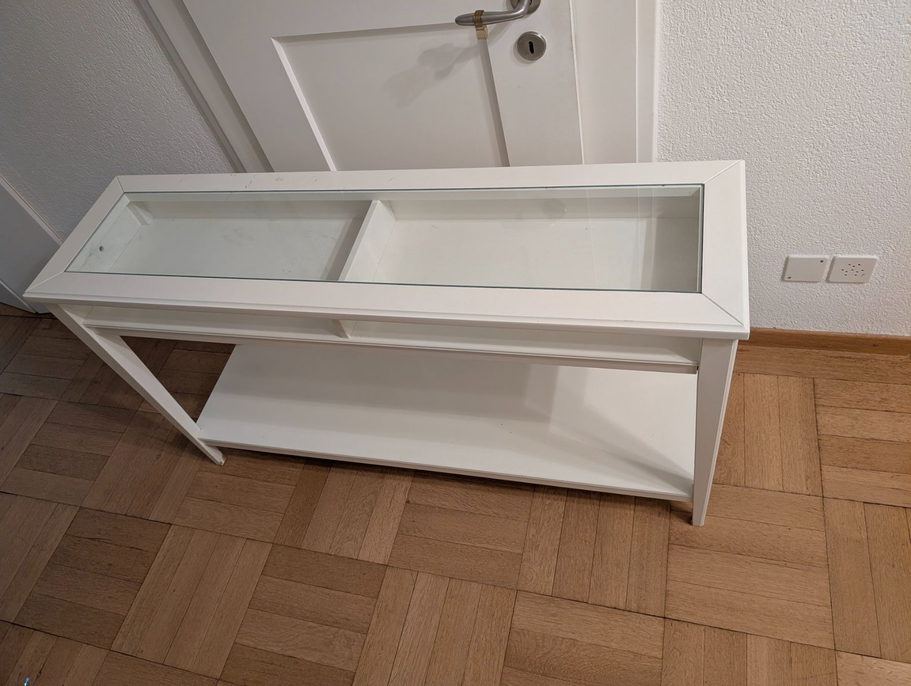 Ikea Tavoli: IKEA LIATORP Konsolentisch mit Glasplatte – Usato da Zürich venduto da rkuenzle 1