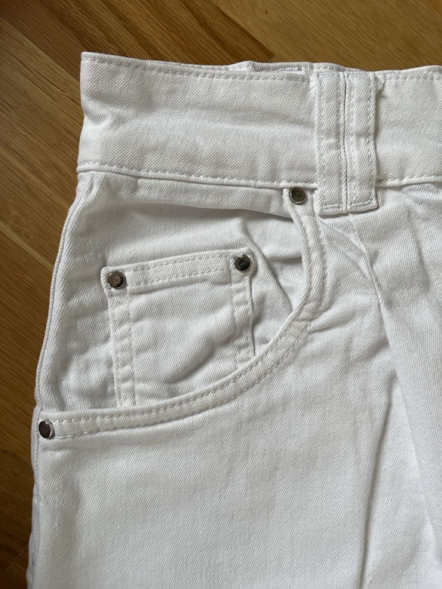 Max & Moi Pantaloni: Max&moi White Chinos. Size 38. Trendy! – Usato da Luzern venduto da worn_by_Ana 5