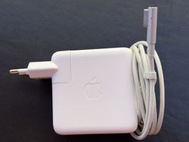 Apple 60W MagSafe Power Adapter A1344 neuwertig 