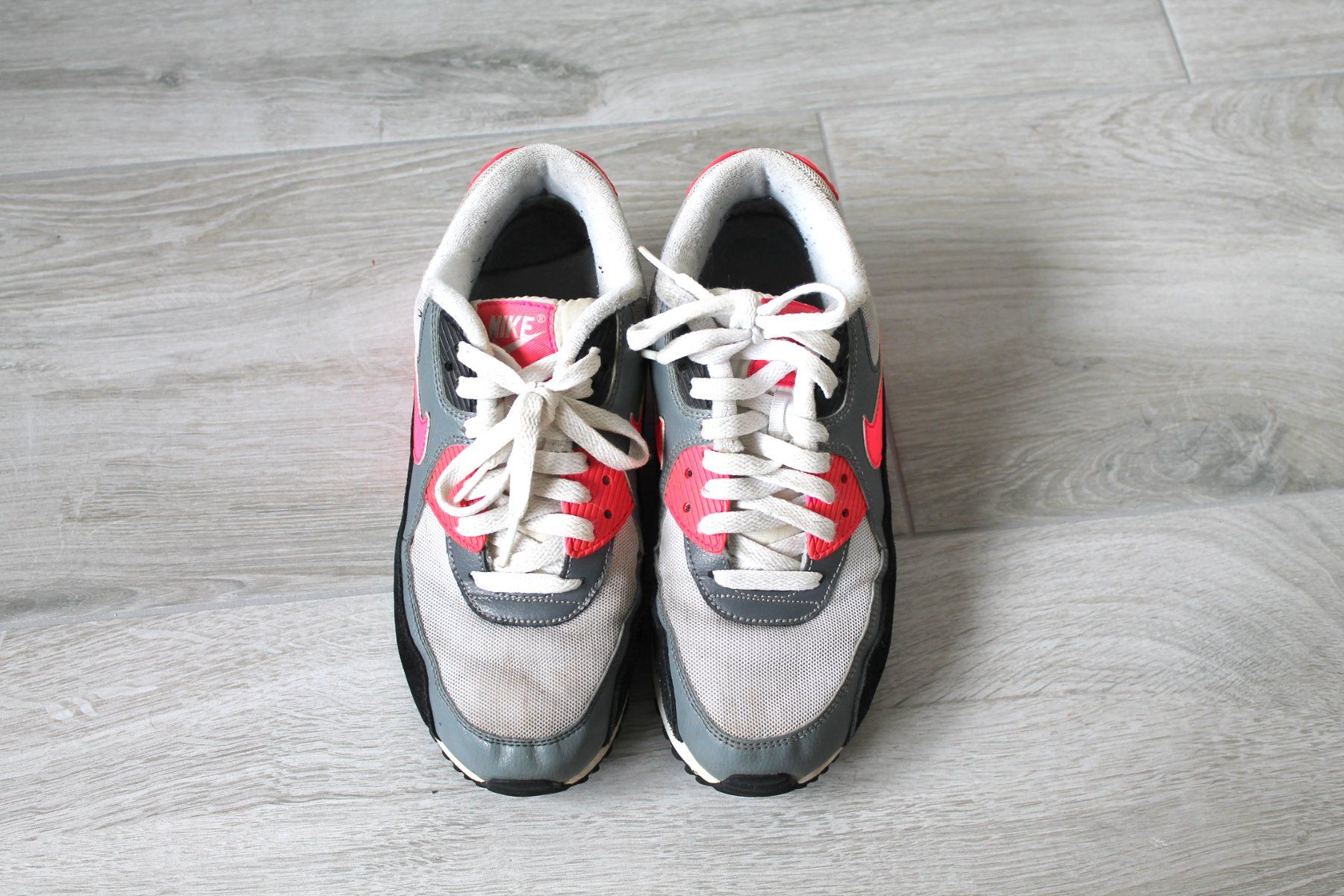 Nike Scarpe da donna: NIKE Air taille 38.5 – Usato da Chez-le-Bart venduto da jasse 4