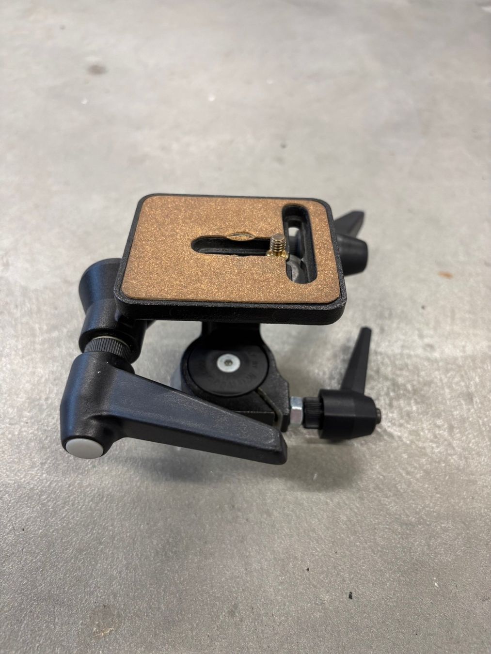 Manfrotto Treppiedi & Teste: Manfrotto 115 Stativkopf – Usato da Luzern venduto da Affoltera 3