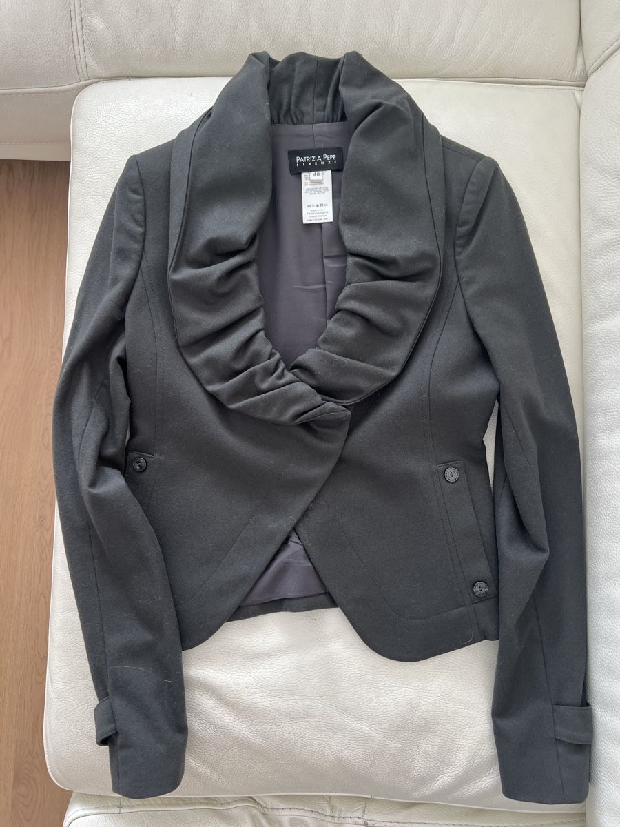 Patrizia Pepe Giacche: Patrizia Pepe Wool Blend Jacket- IT 40 – Usato da Pully venduto da opa_k78q