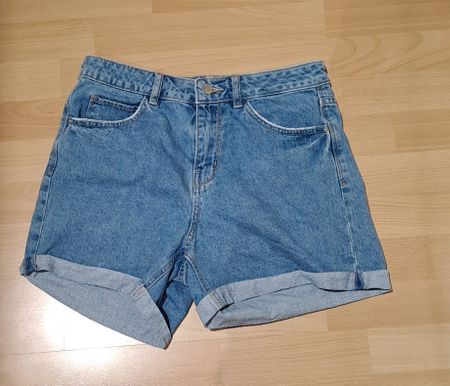 Jeans Shorts VERO MODA gr. M 