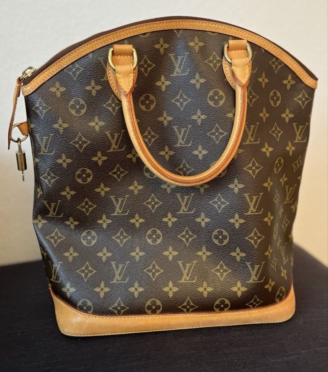 Louis Vuitton Sacs femmes: Louis Vuitton Tasche – D'occasion à Muttenz par adr_txk8 2